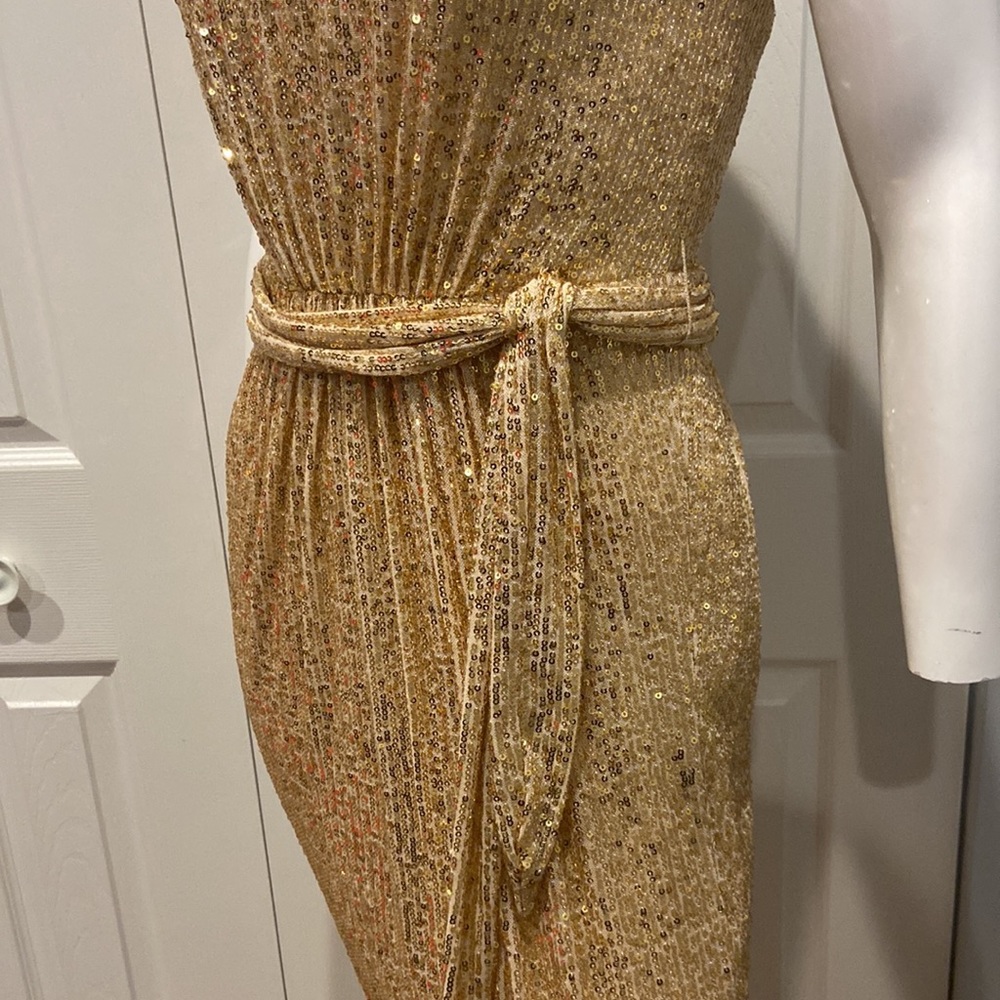 NWOT Ieena for Mac Duggal gold sequin halter gown - Picture 5 of 12